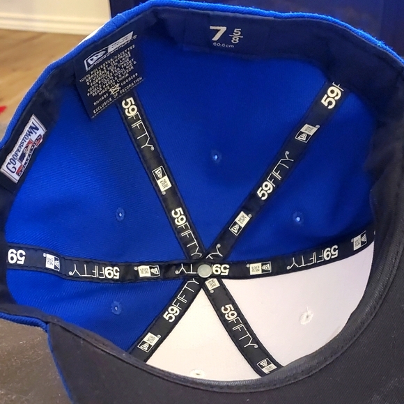 Blue jays new era fitted hat - Picture 3 of 4